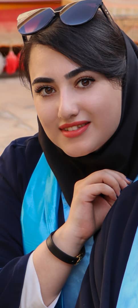 متینه نوابی نژاد