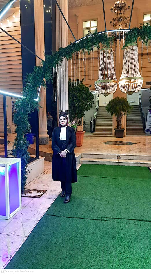 ملیکا سادات بزرگ نیا