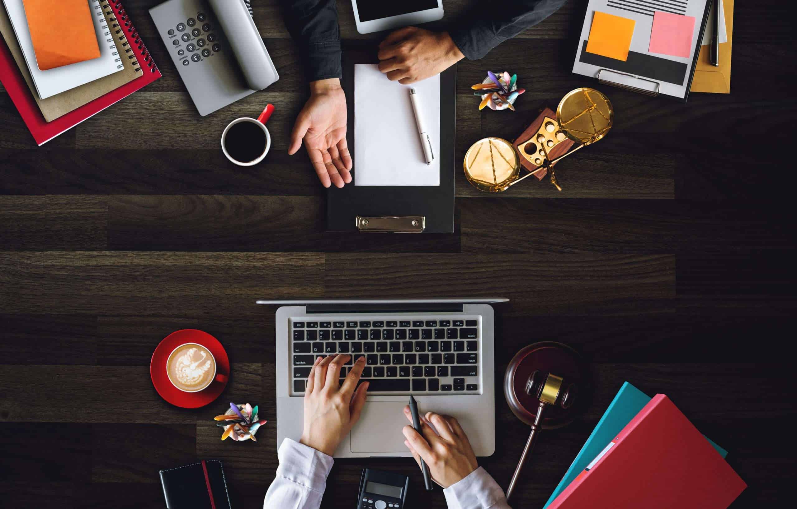 مشاوره حقوقی با وکیل