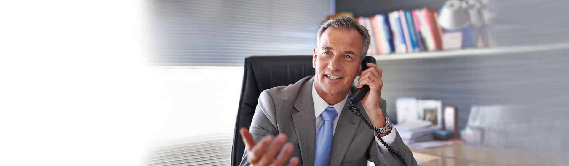 مشاوره حقوقی تلفنی با وکیل