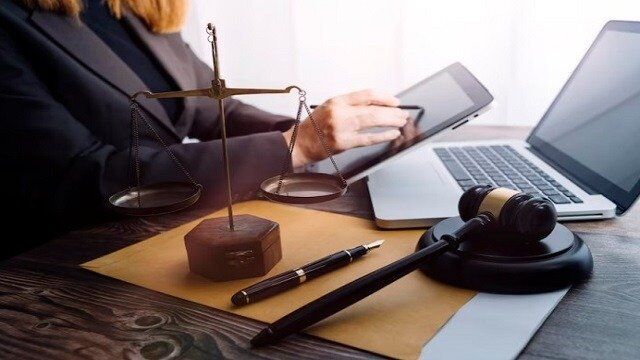 درخواست وکیل آنلاین