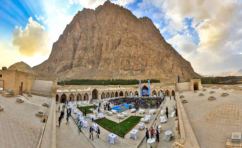 وکیل آنلاین کرمانشاه